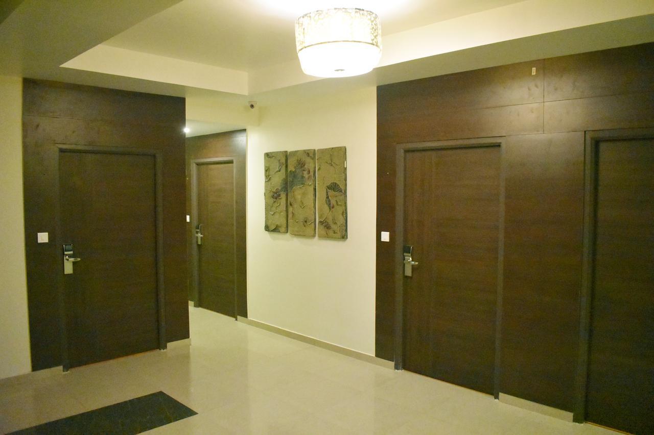 Готель Grand Arcadia Tiruchirappalli Екстер'єр фото