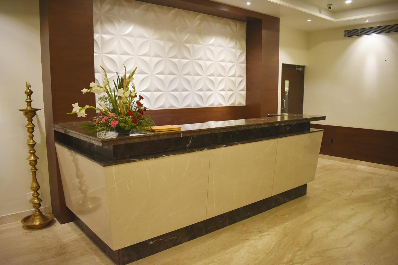 Готель Grand Arcadia Tiruchirappalli Екстер'єр фото